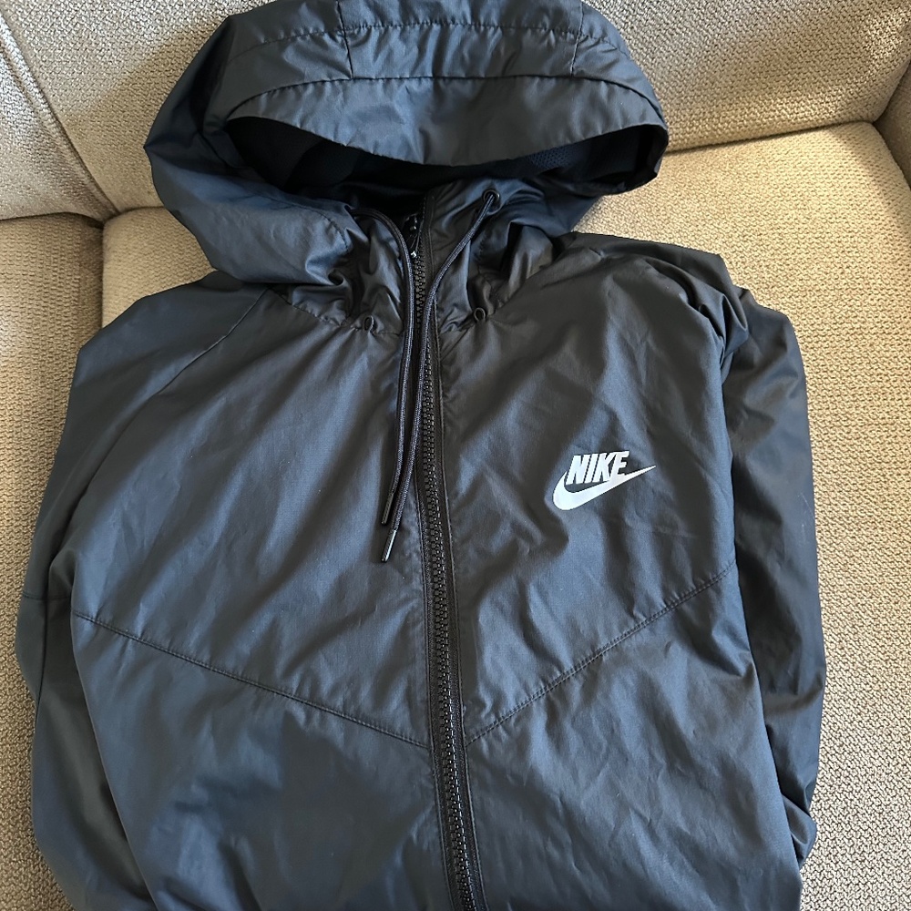 Nike Men’s Lightweight Jacket- size Large